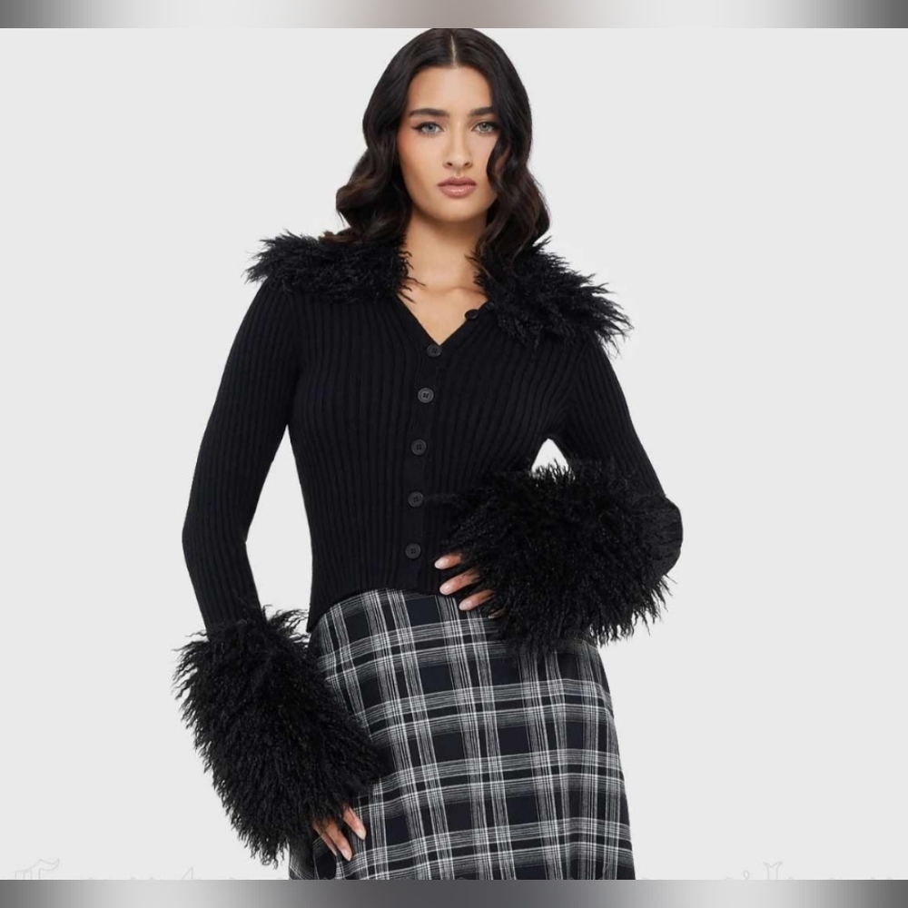 Elegant Black Sweater with Faux Fur Accents